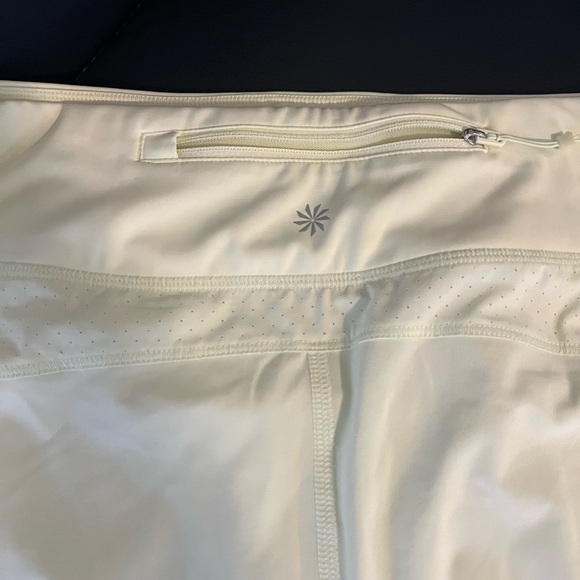 Athleta Run With it - 3.5
Size - Medium 
ONLY light green/ Lime green available - Picture 5 of 8